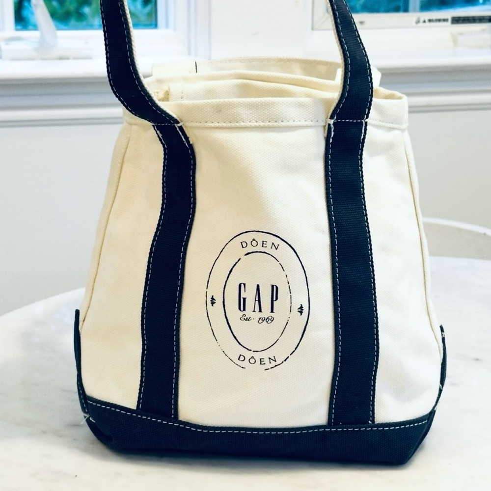 Doen Canvas Tote in Cream and Navy mini size - Picture 4 of 5